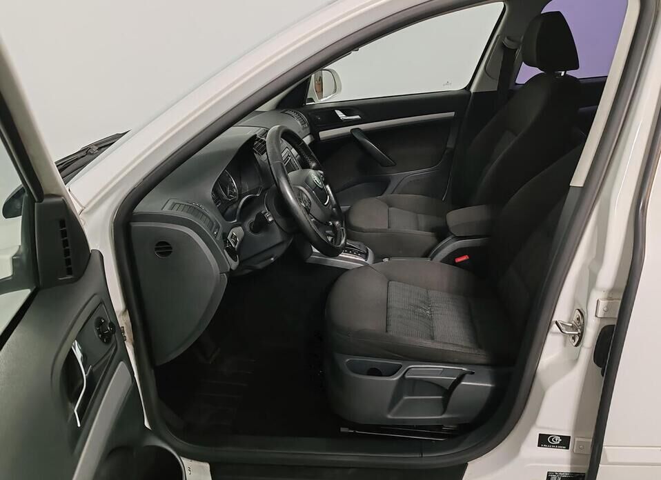Skoda Octavia, II (A5) Рестайлинг 1.4 AMT (122 л.с.)