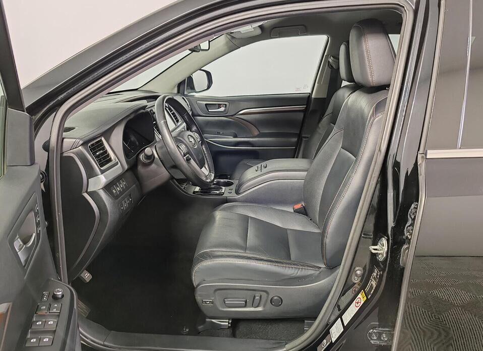 Toyota Highlander 3.5 AT (249 л.с.) 4WD
