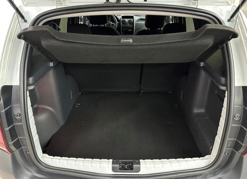 Renault Duster, I Рестайлинг 1.6 MT (114 л.с.)