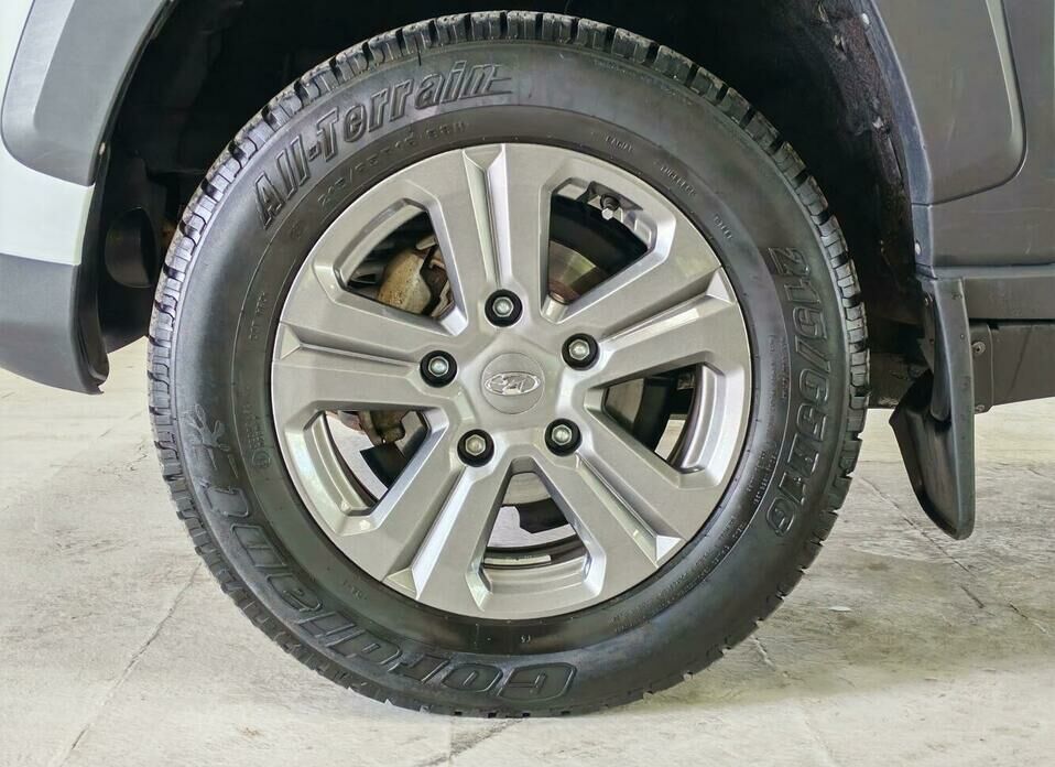 LADA (ВАЗ) Niva 1.7 MT (80 л.с.) 4WD