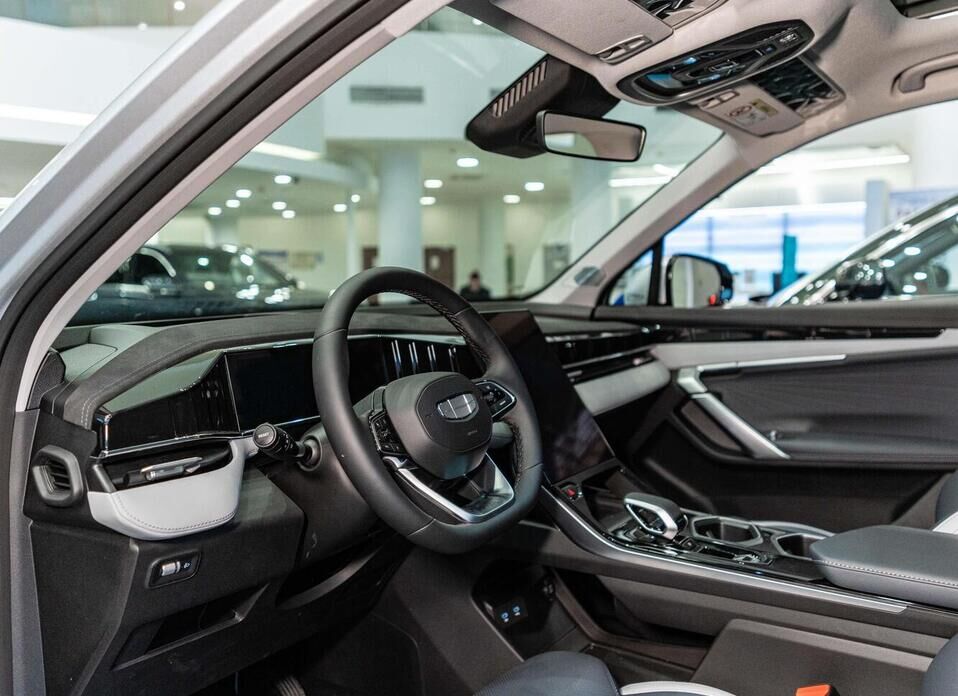 Geely Atlas, II 2.0 AT (200 л.с.) 4WD