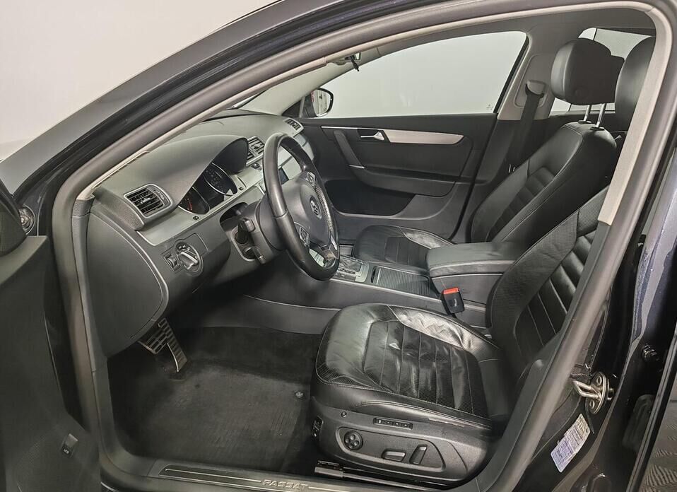 Volkswagen Passat, B7 1.8 AMT (152 л.с.)