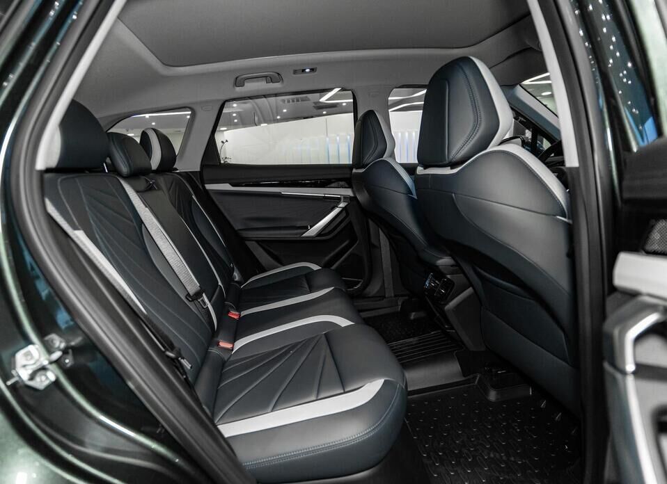 Geely Atlas, II 2.0 AT (200 л.с.) 4WD