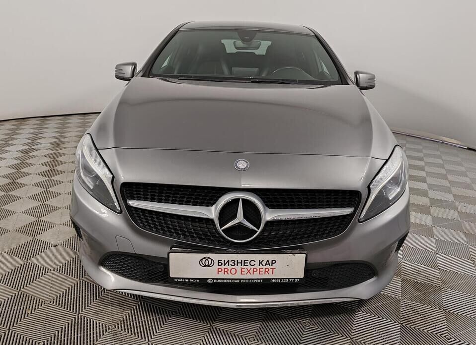 Mercedes-Benz A-Класс, III (W176) Рестайлинг 180 1.6 AMT (122 л.с.)