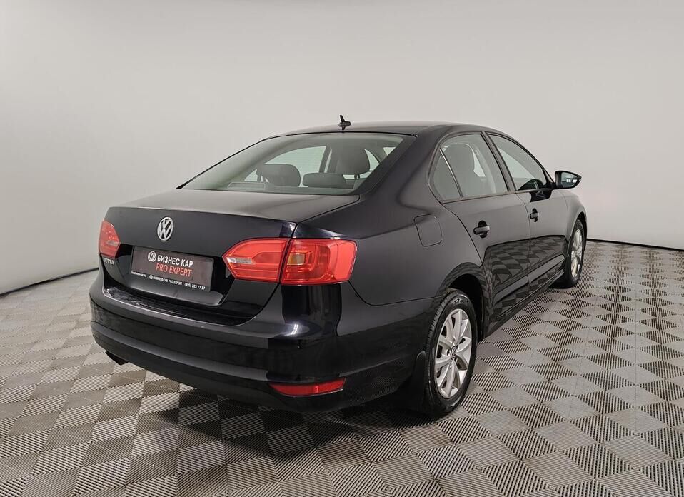 Volkswagen Jetta, VI 1.4 AMT (122 л.с.)