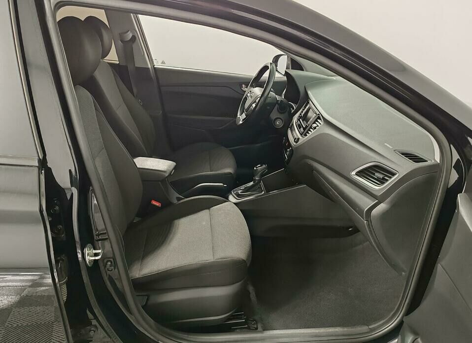 Hyundai Solaris 1.6 AT (123 л.с.)