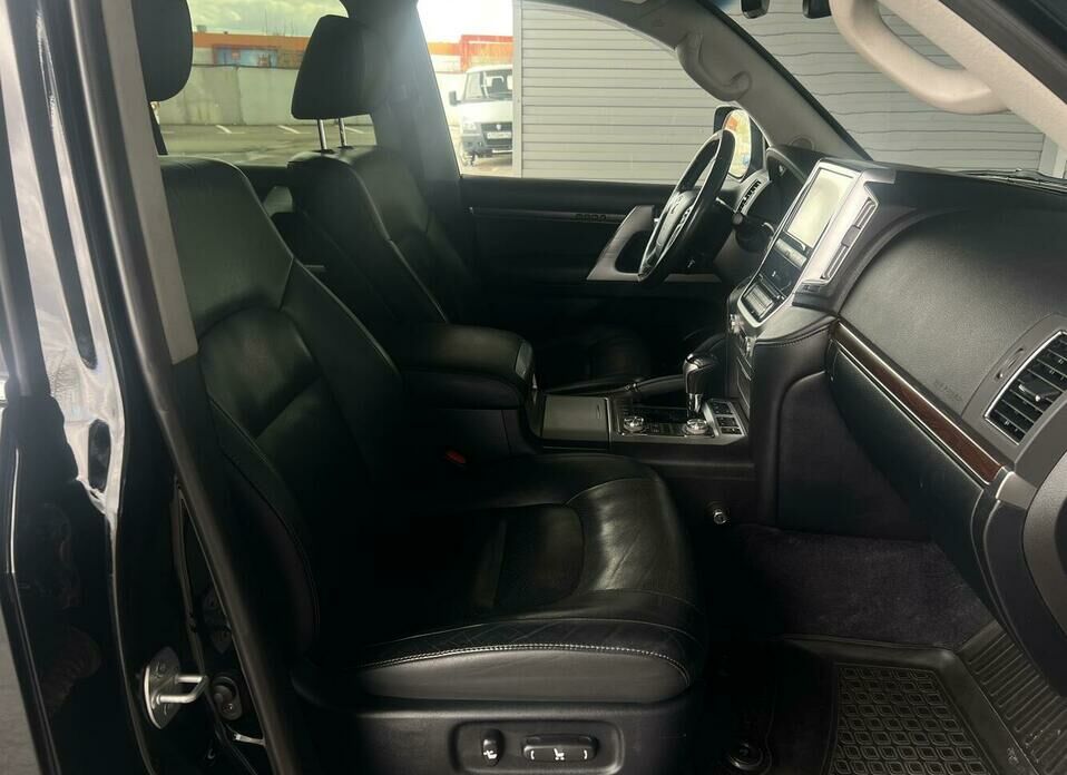 Toyota Land Cruiser 4.5d AT (249 л.с.) 4WD