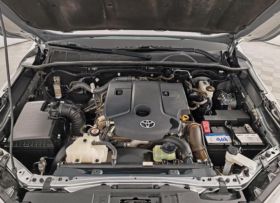 Toyota Fortuner, II Рестайлинг 2.8d AT (200 л.с.) 4WD