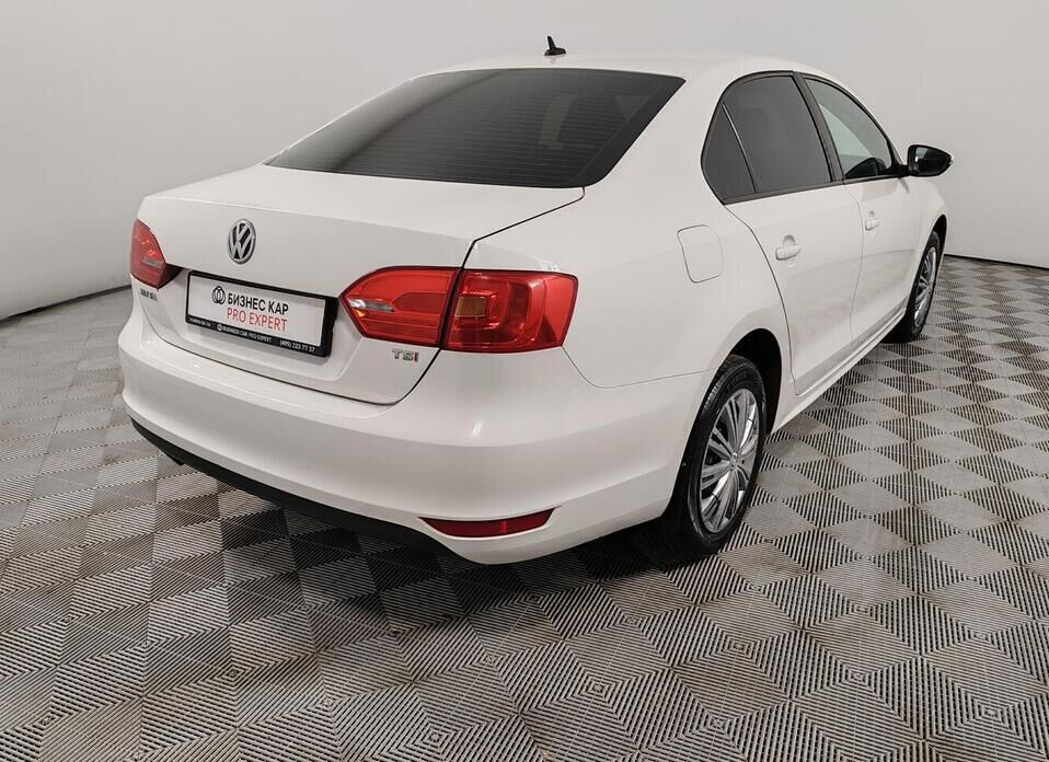 Volkswagen Jetta 1.4 MT (122 л.с.)