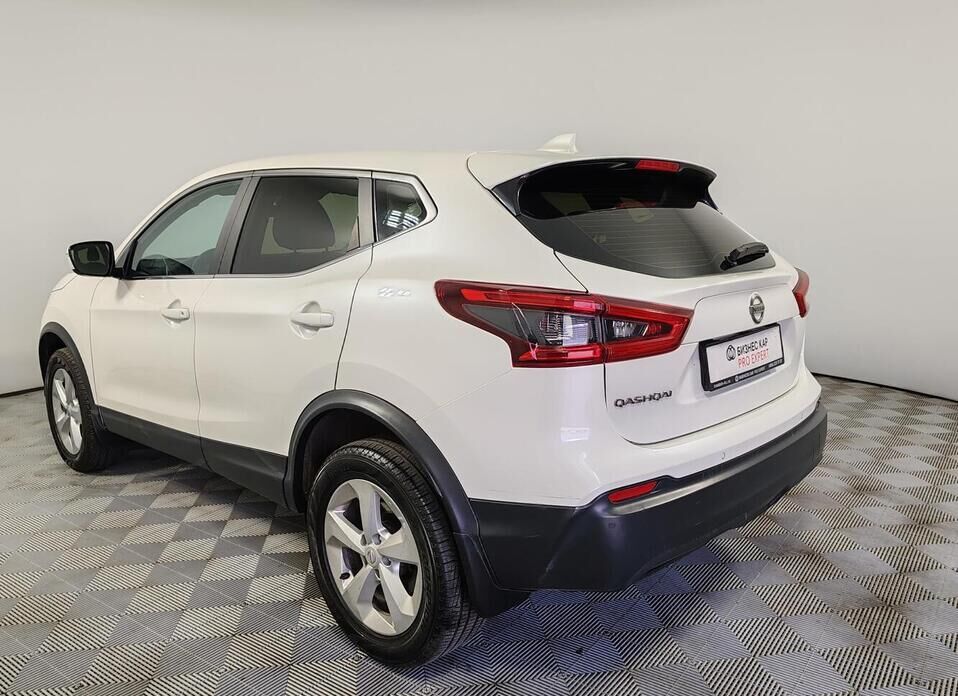 Nissan Qashqai, II Рестайлинг 2.0 CVT (144 л.с.) 4WD