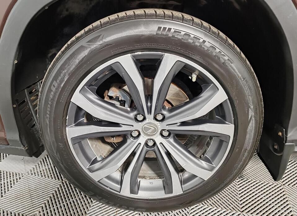 Lexus RX 200t 2.0 AT (238 л.с.) 4WD
