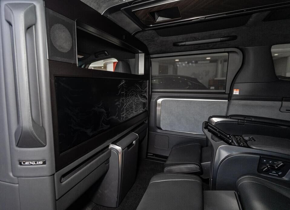 Lexus LM, II 350h 2.5hyb CVT (190 л.с.) 4WD