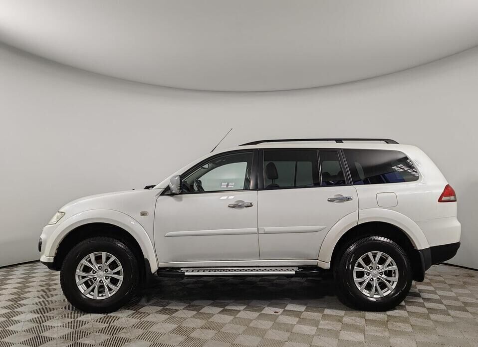 Mitsubishi Pajero Sport, II Рестайлинг 2.5d AT (178 л.с.) 4WD