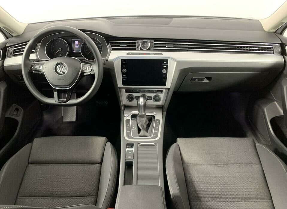 Volkswagen Passat 1.4 AMT (150 л.с.)