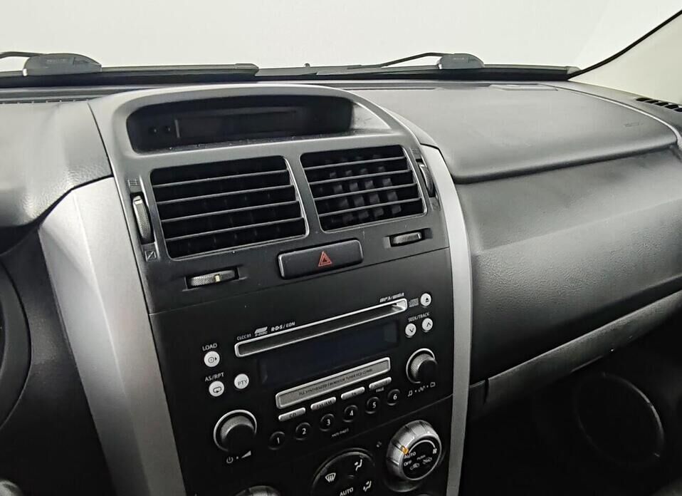Suzuki Grand Vitara, III Рестайлинг 2.0 AT (140 л.с.) 4WD