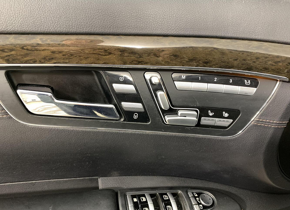 Mercedes-Benz S-Класс, V (W221) Рестайлинг 350 Long 3.5 AT (306 л.с.) 4WD