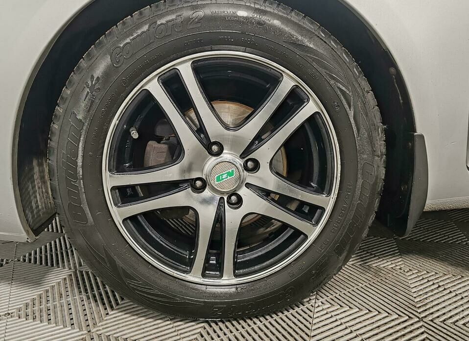 Kia Rio 4-speed 1.6 AT (123 л.с.)