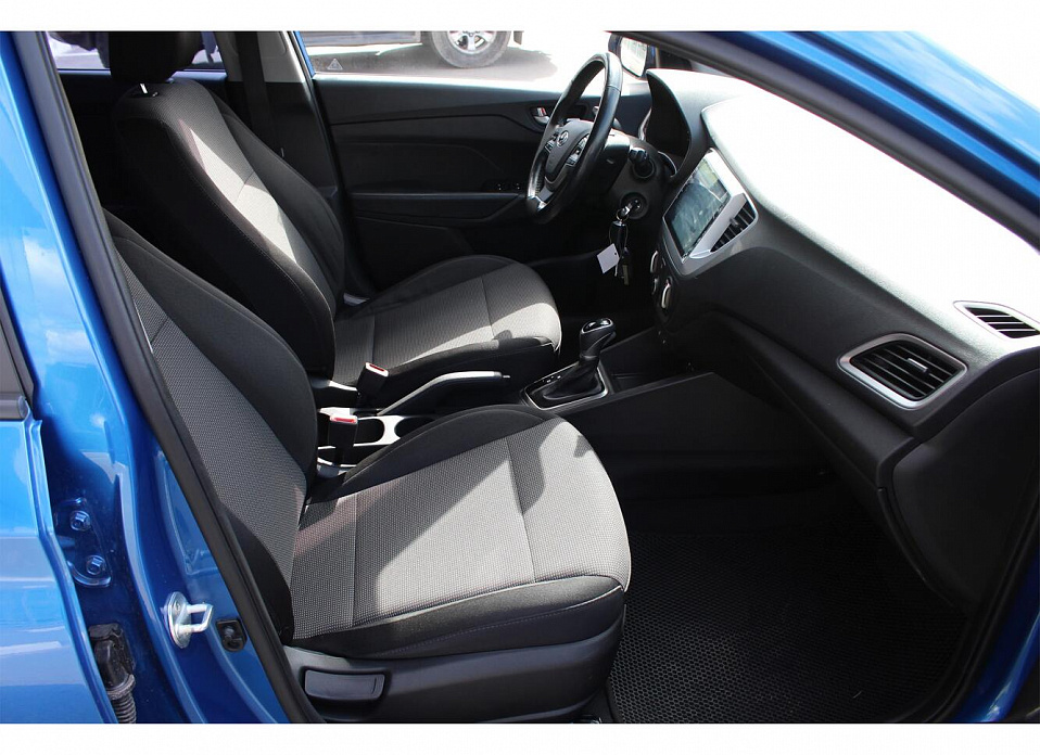 Hyundai Solaris, II 1.6 AT (123 л.с.)