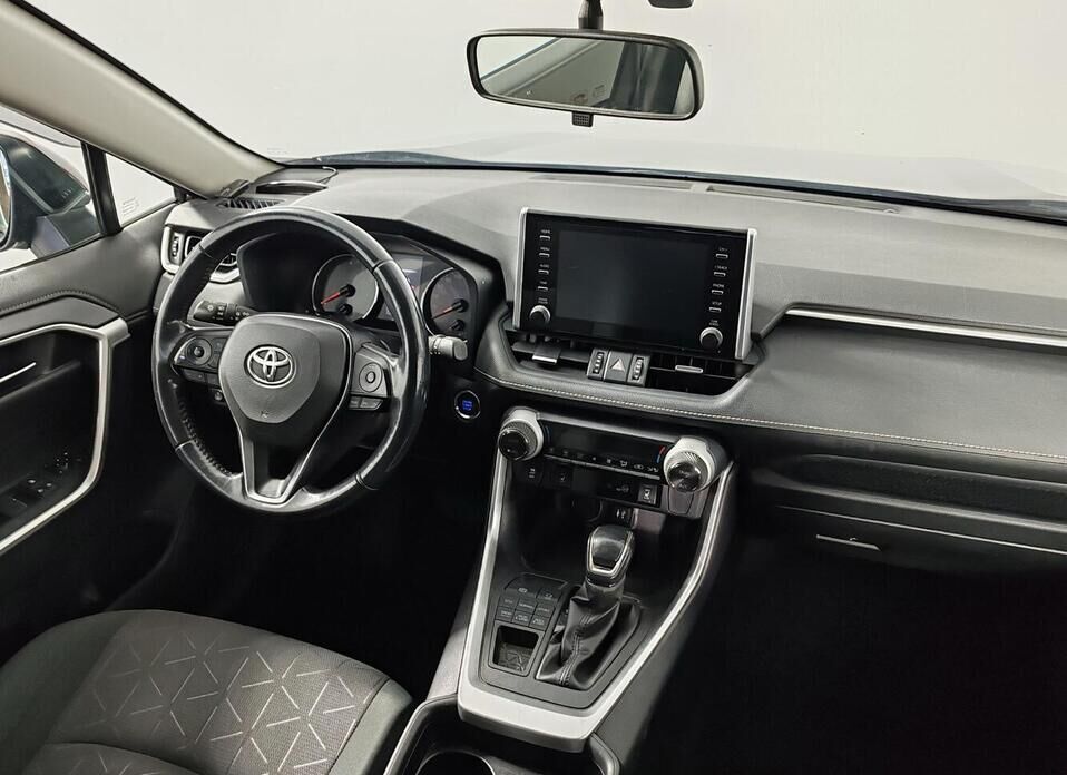 Toyota RAV4 2.5 AT (199 л.с.) 4WD