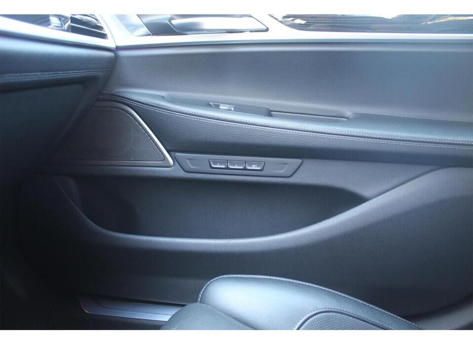 BMW 7 серии, VI (G11/G12) Рестайлинг 730Ld xDrive 3.0d AT (249 л.с.) 4WD