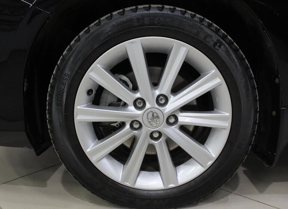 Toyota Camry, VII (XV50) 2.5 AT (181 л.с.)