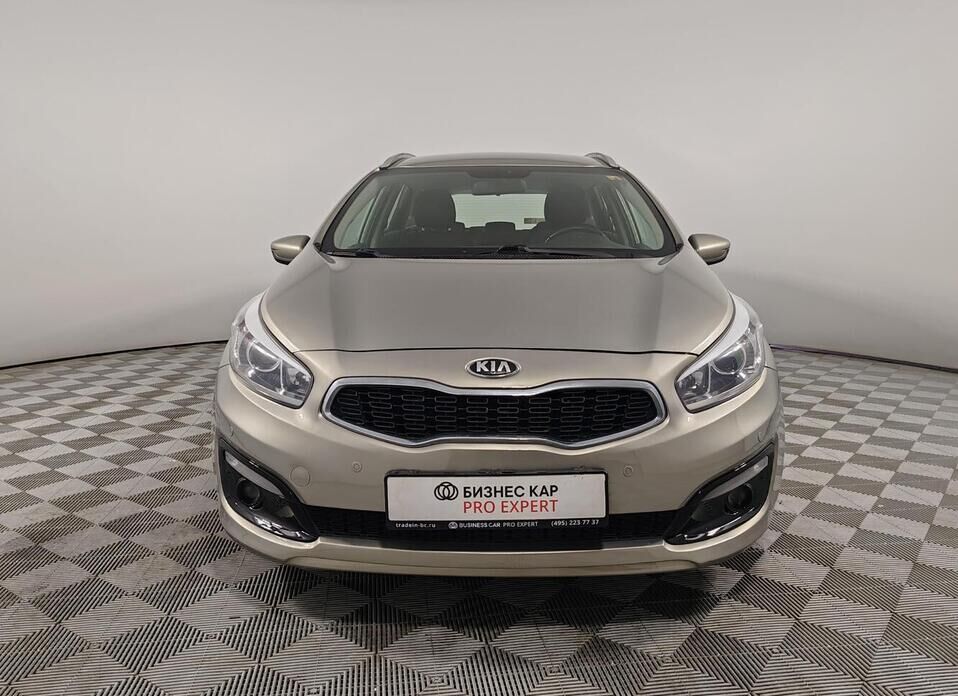 Kia Ceed, II Рестайлинг 1.6 MT (130 л.с.)