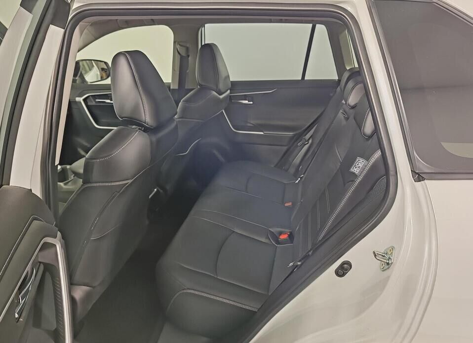 Toyota RAV4, V (XA50) 2.0 CVT (173 л.с.) 4WD