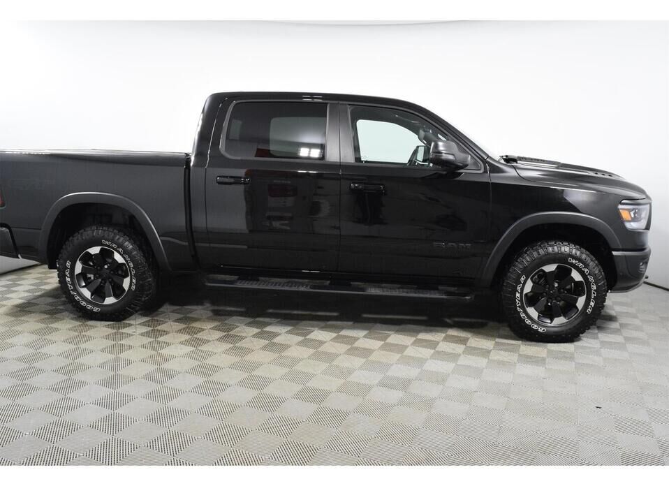 RAM 1500, V Quad Cab eTorque 5.7 AT (395 л.с.) 4WD