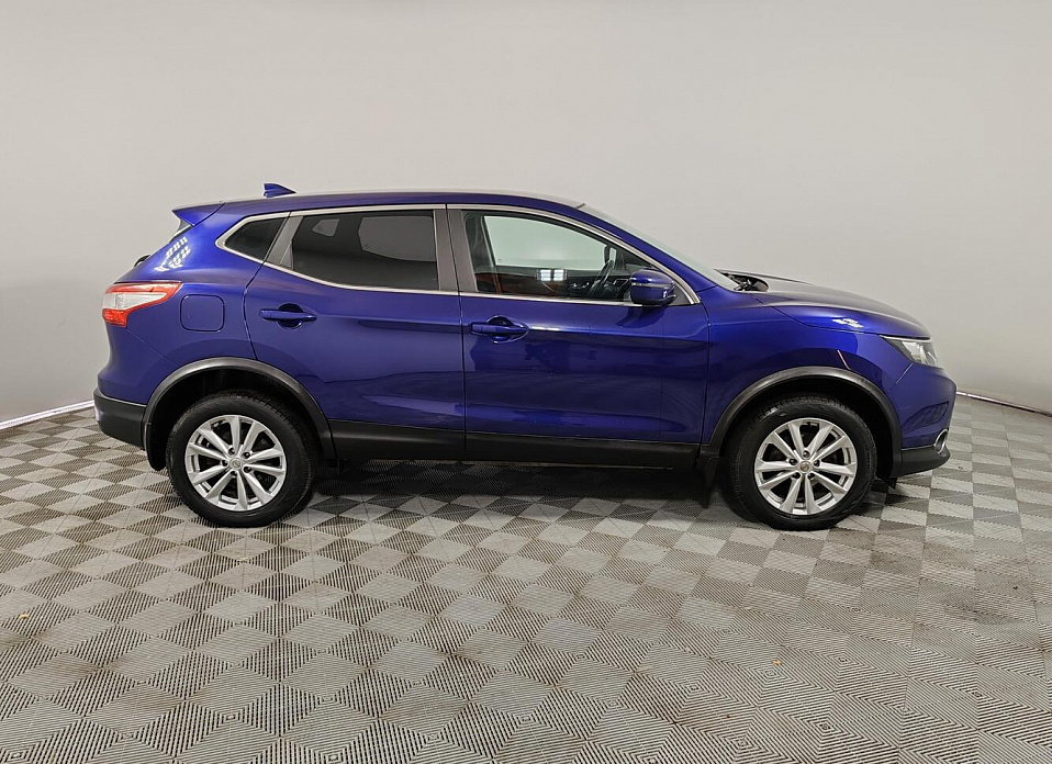 Nissan Qashqai, II Рестайлинг 2.0 CVT (144 л.с.) 4WD