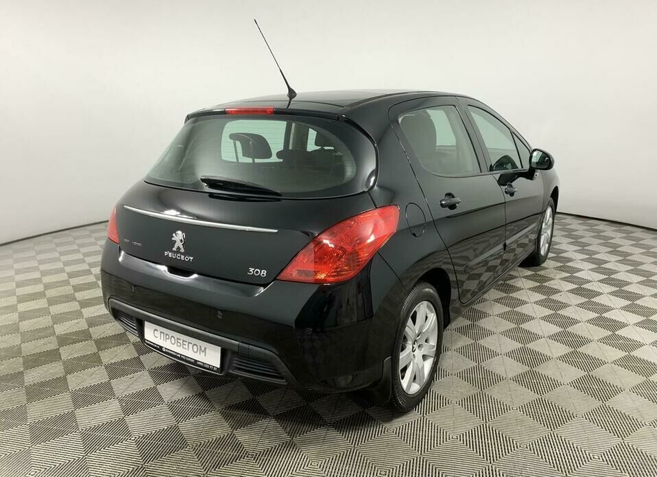 Peugeot 308 1.6 AT (120 л.с.)