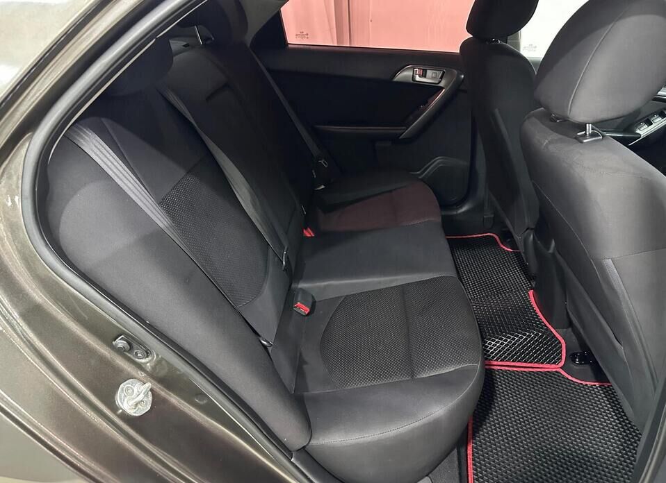 Kia Cerato, II 6-speed 1.6 MT (126 л.с.)