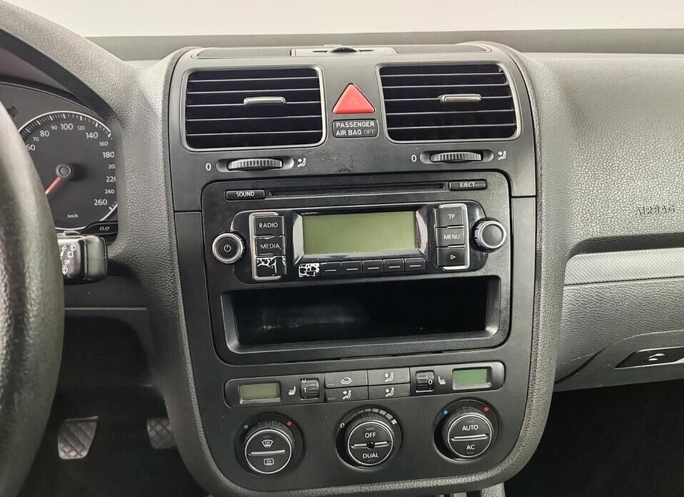 Volkswagen Golf, V 1.6 MT (102 л.с.)