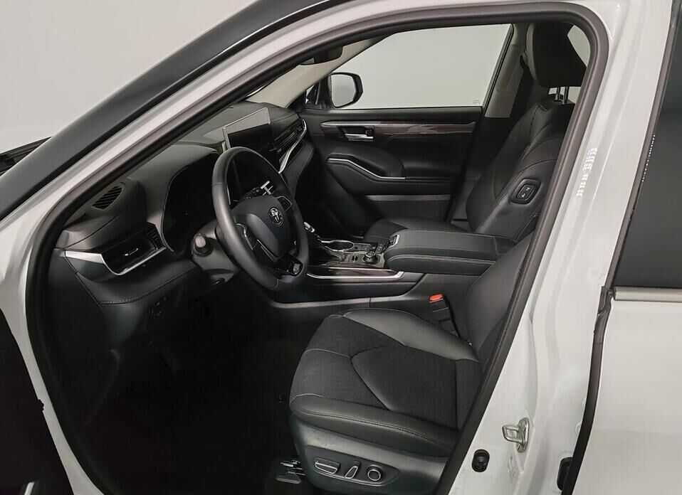 Toyota Highlander, IV (U70) 2.0 AT (248 л.с.) 4WD