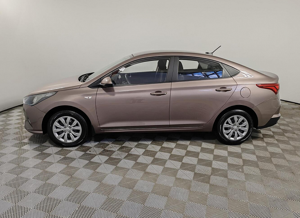 Hyundai Solaris, II Рестайлинг 1.6 MT (123 л.с.)