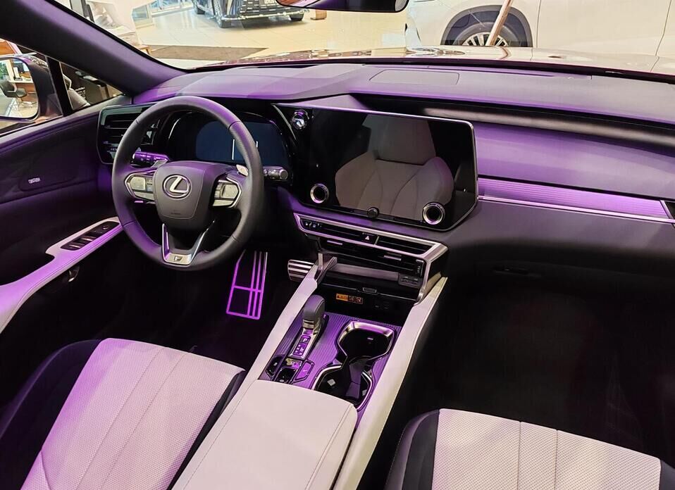 Lexus RX, V 500h 2.4hyb AT (371 л.с.) 4WD