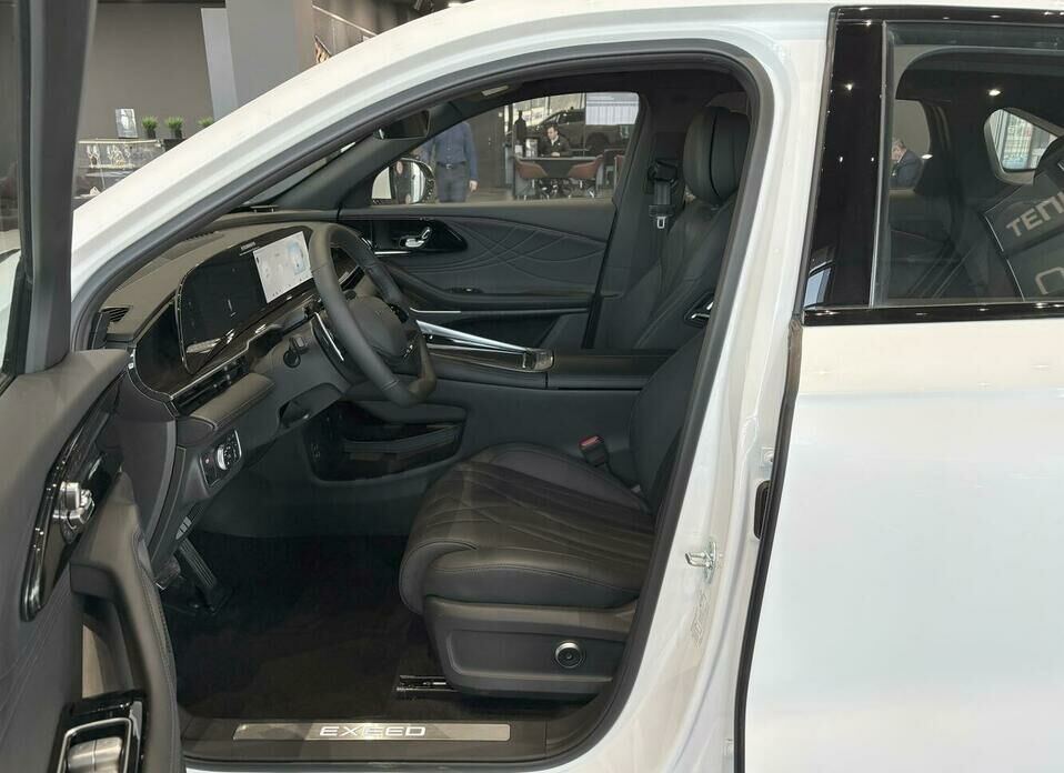 EXEED RX 2.0 AT (249 л.с.) 4WD