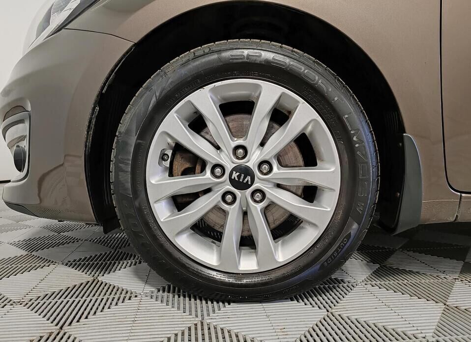 Kia Ceed 1.6 AT (130 л.с.)