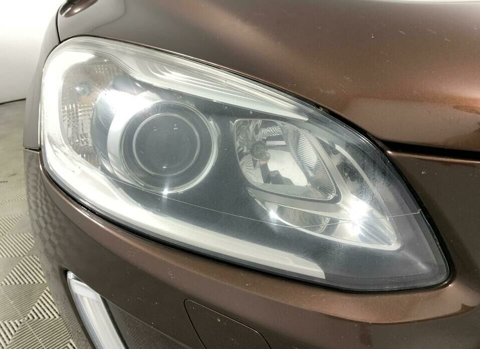 Volvo XC60 2.4d AT (181 л.с.) 4WD