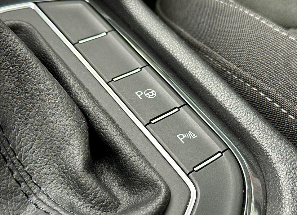 Volkswagen Tiguan, II 2.0d AMT (150 л.с.) 4WD