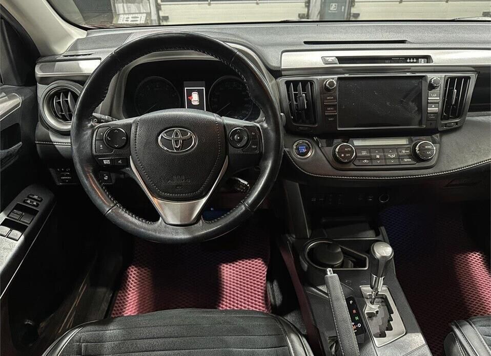 Toyota RAV4, IV (XA40) Рестайлинг 2.0 CVT (146 л.с.) 4WD