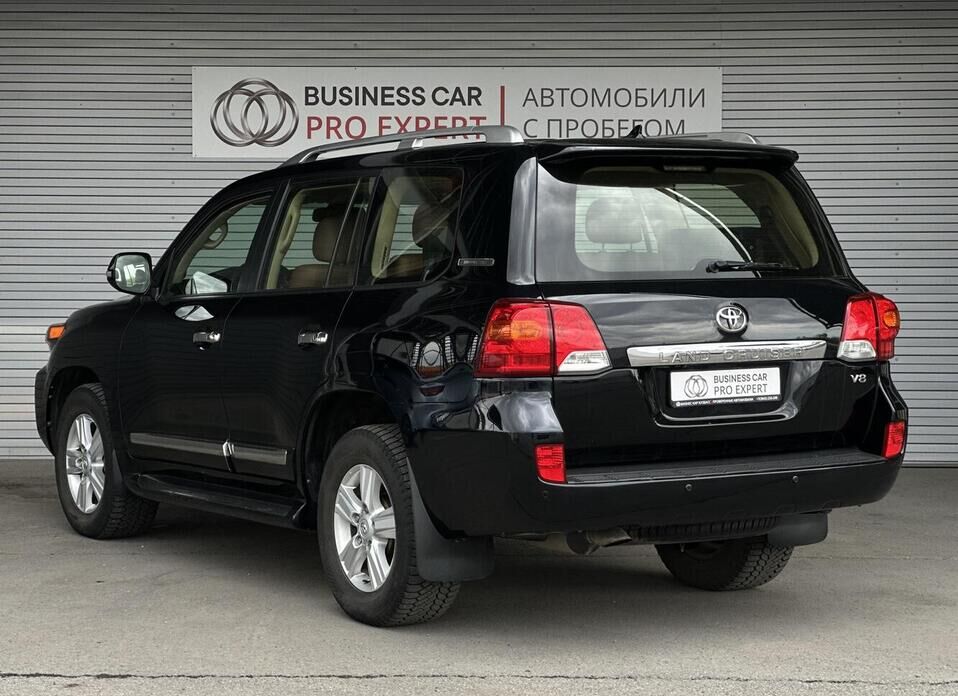 Toyota Land Cruiser, 200 Series Рестайлинг 1 4.5d AT (235 л.с.) 4WD