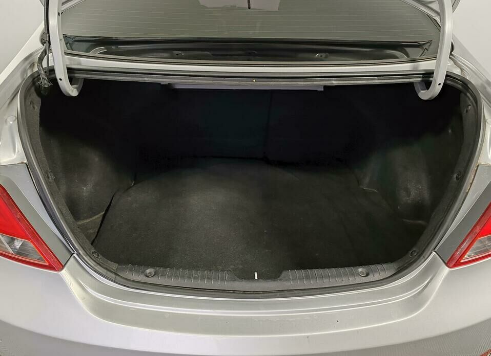 Hyundai Solaris 1.4 MT (107 л.с.)