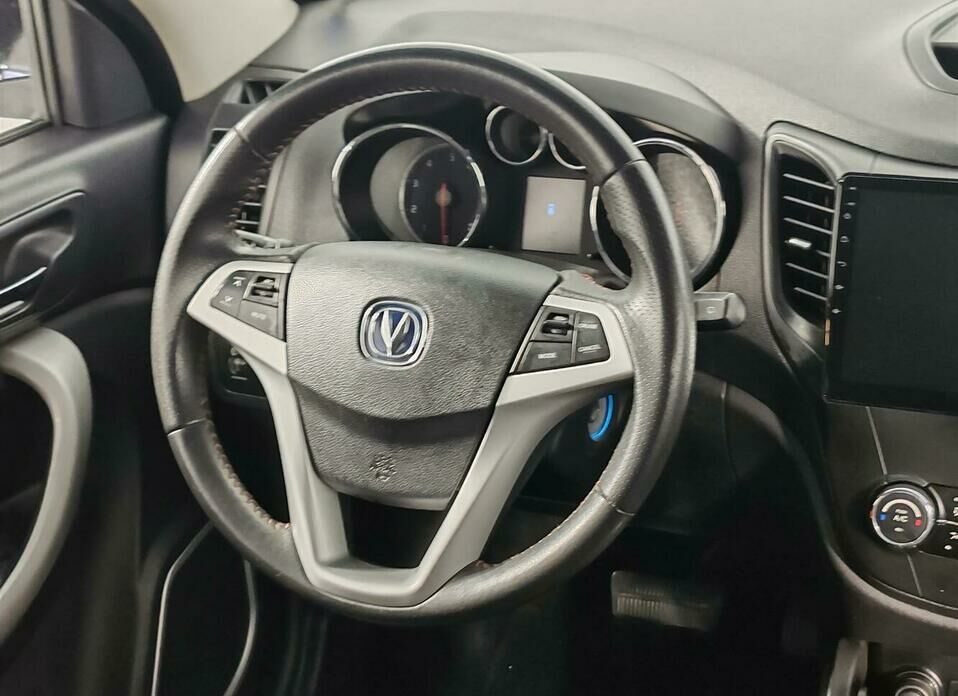 Changan CS35 1.6 AT (113 л.с.)