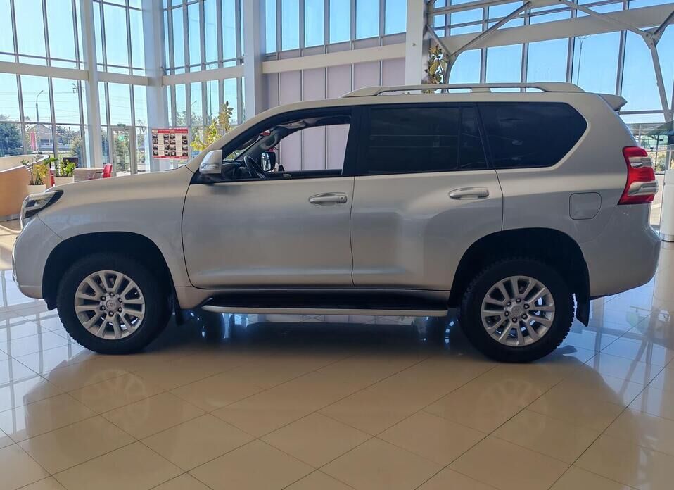 Toyota Land Cruiser Prado, 150 Series Рестайлинг 1 3.0d AT (173 л.с.) 4WD