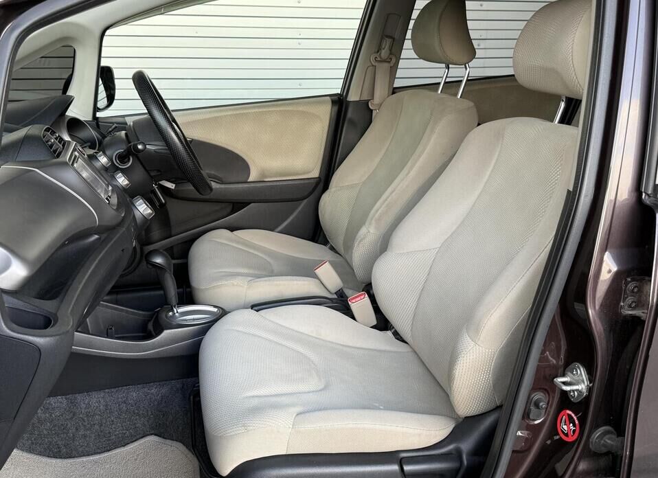 Honda Fit, II 1.3 CVT (99 л.с.)