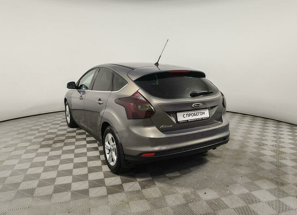 Ford Focus 1.6 MT (125 л.с.)