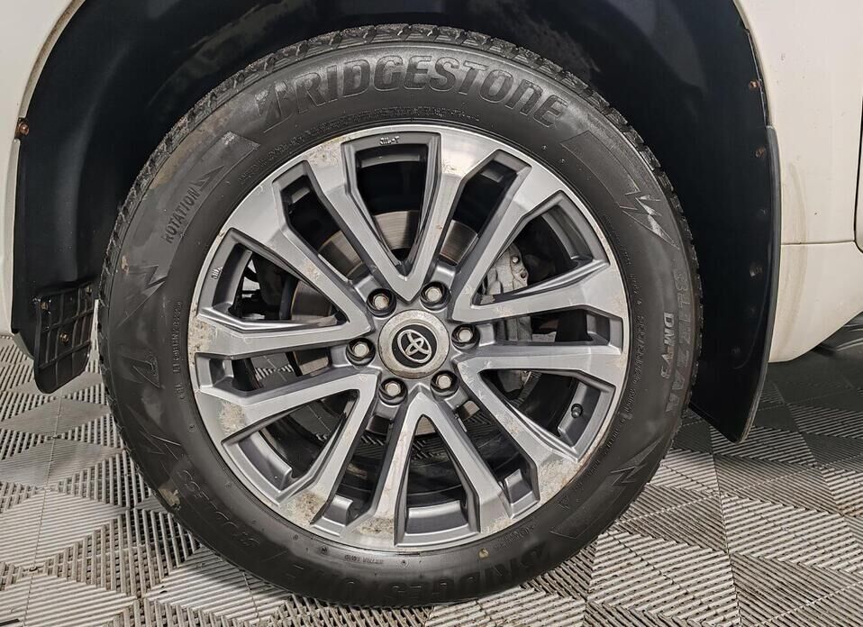 Toyota Land Cruiser Prado, 150 Series Рестайлинг 1 2.7 AT (163 л.с.) 4WD