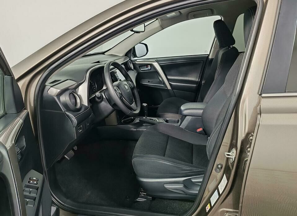 Toyota RAV4 2.5 AT (180 л.с.) 4WD