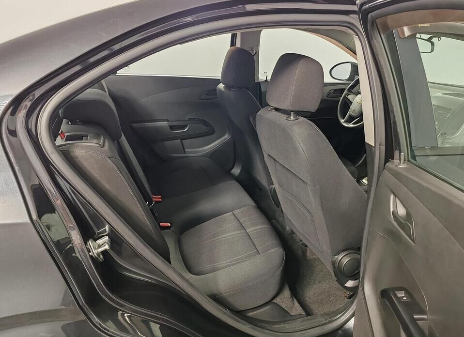 Chevrolet Aveo 1.6 AT (115 л.с.)