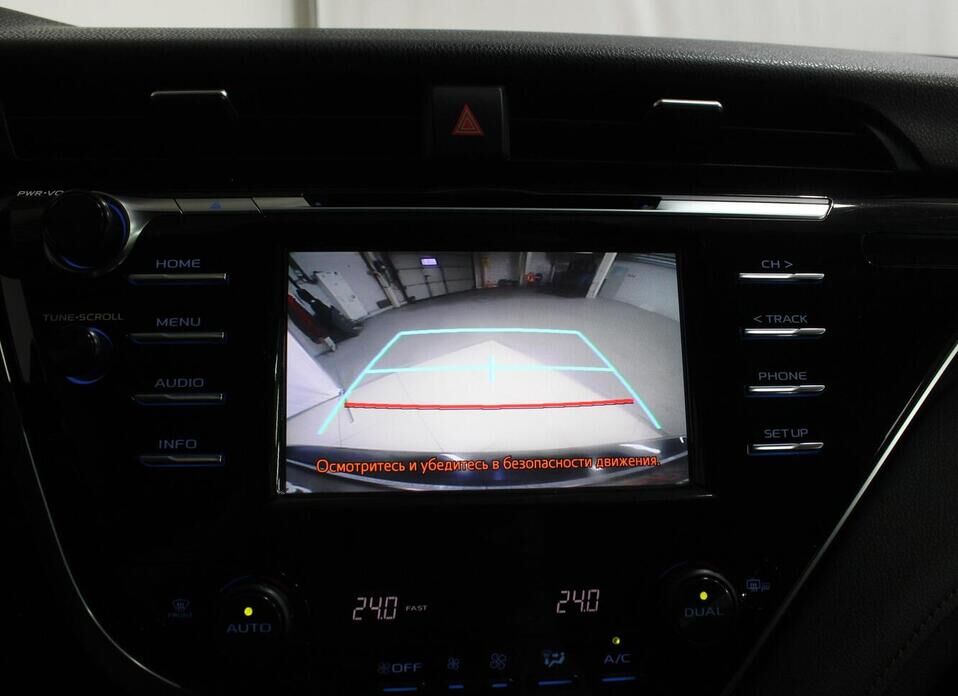 Toyota Camry, VIII (XV70) 2.5 AT (181 л.с.)